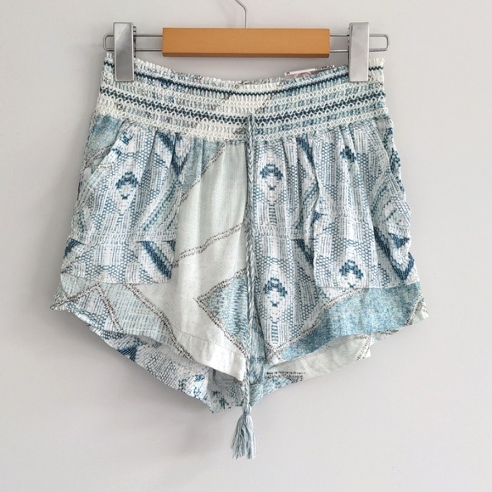 REWASH | Bohemian Pull On Shorts with Pockets, White & Blue, Womens M